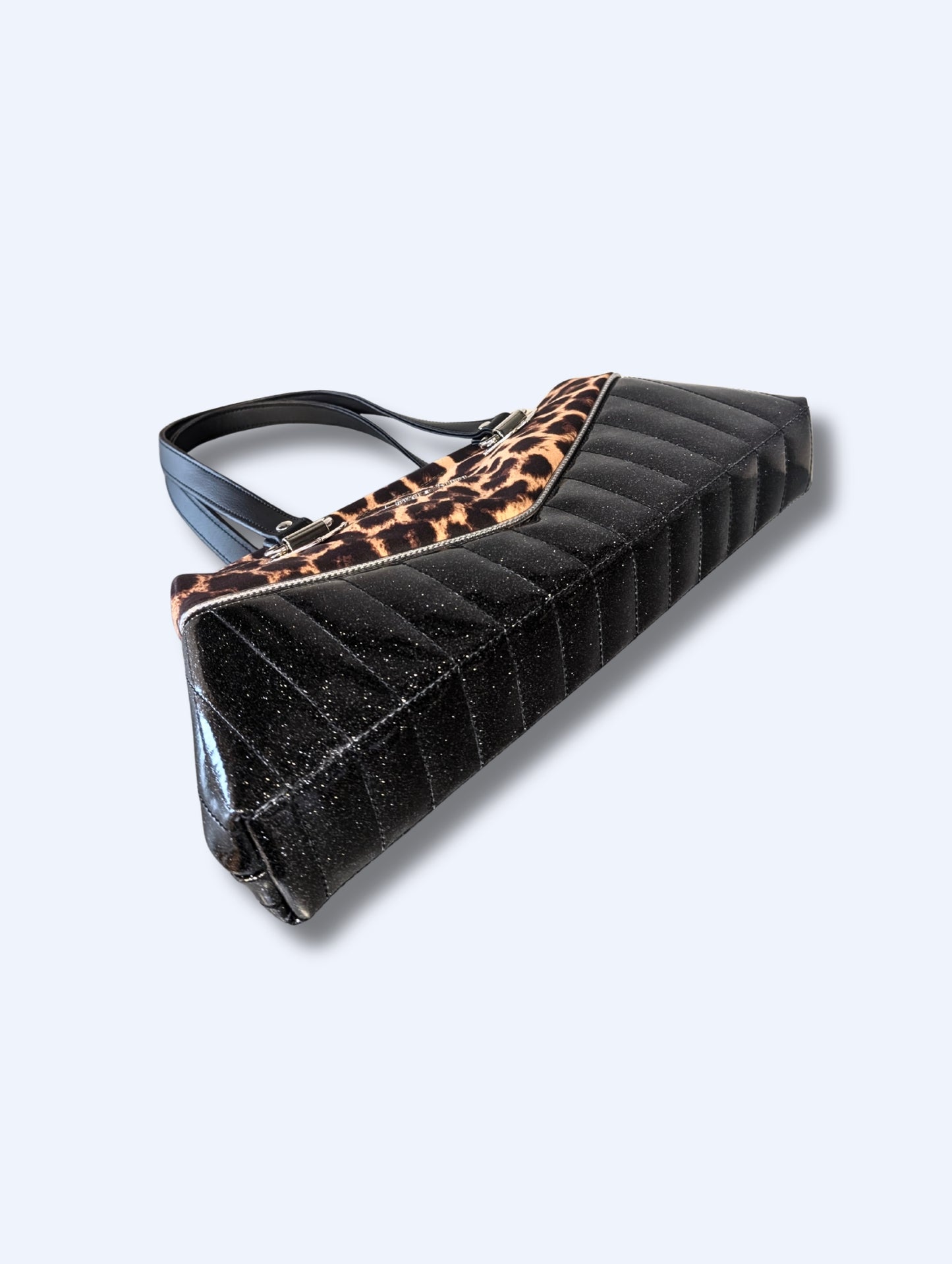 LIMITED EDITION! Leopard / Coal Black Flake - Red Satin Lining