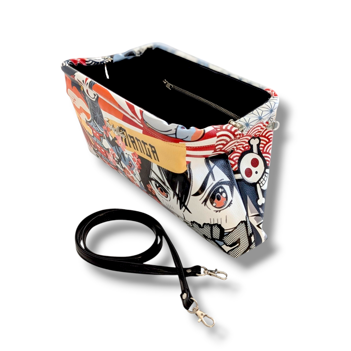 Dita Clutch Bag - Manga Vinyl / Black Lining