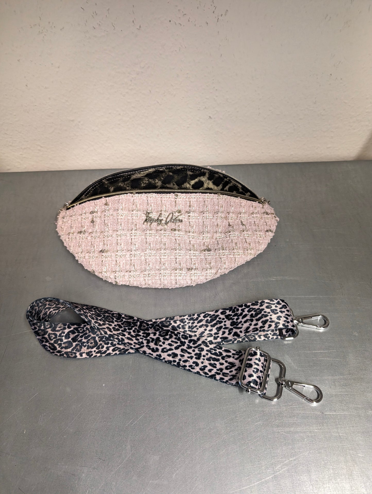 EZ Rider - Pink & Metalic Gold Boucle / Leopard Lining