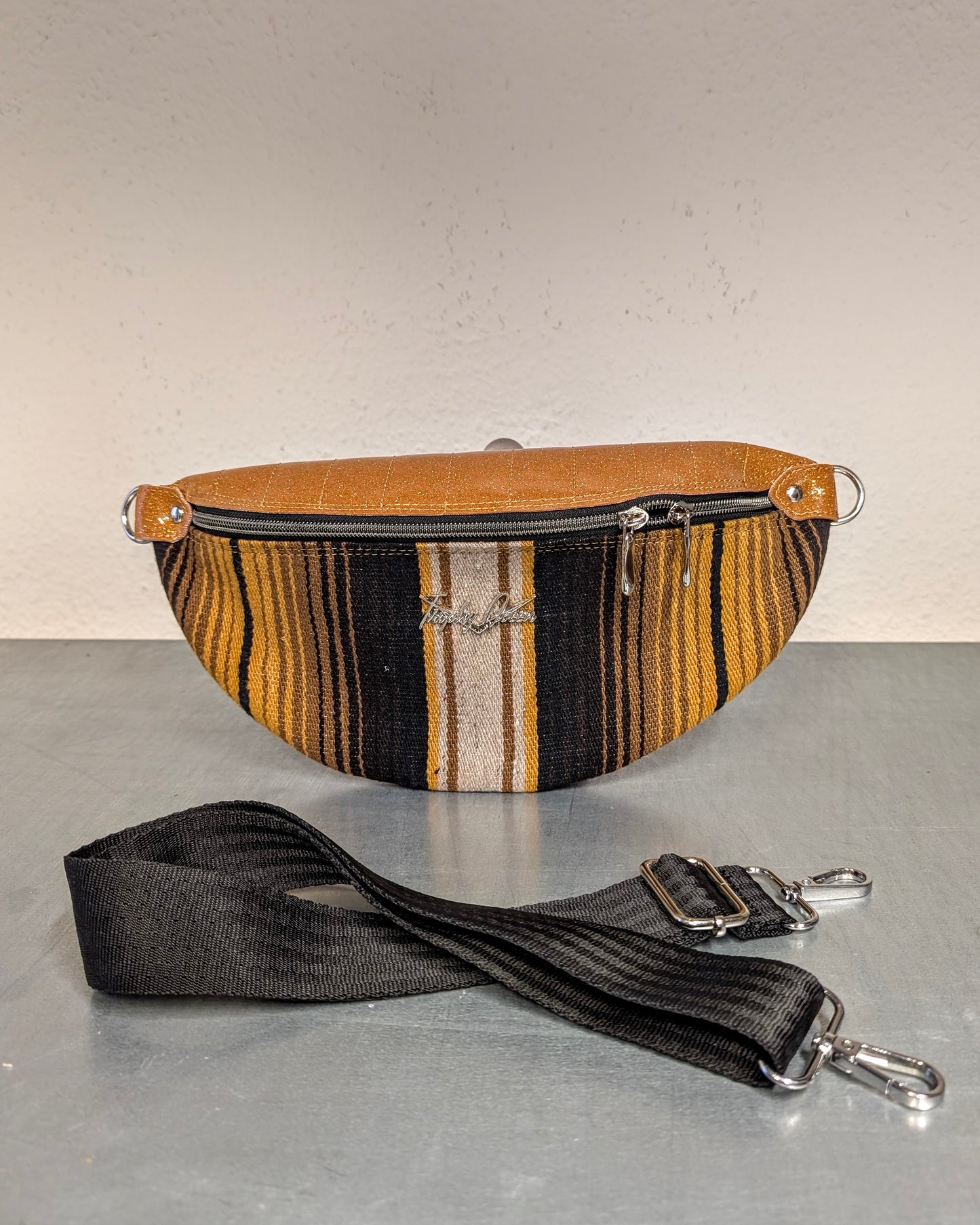 EZ Rider - Brown Mexican Blanket / Marigold Glitter - Leopard Lining